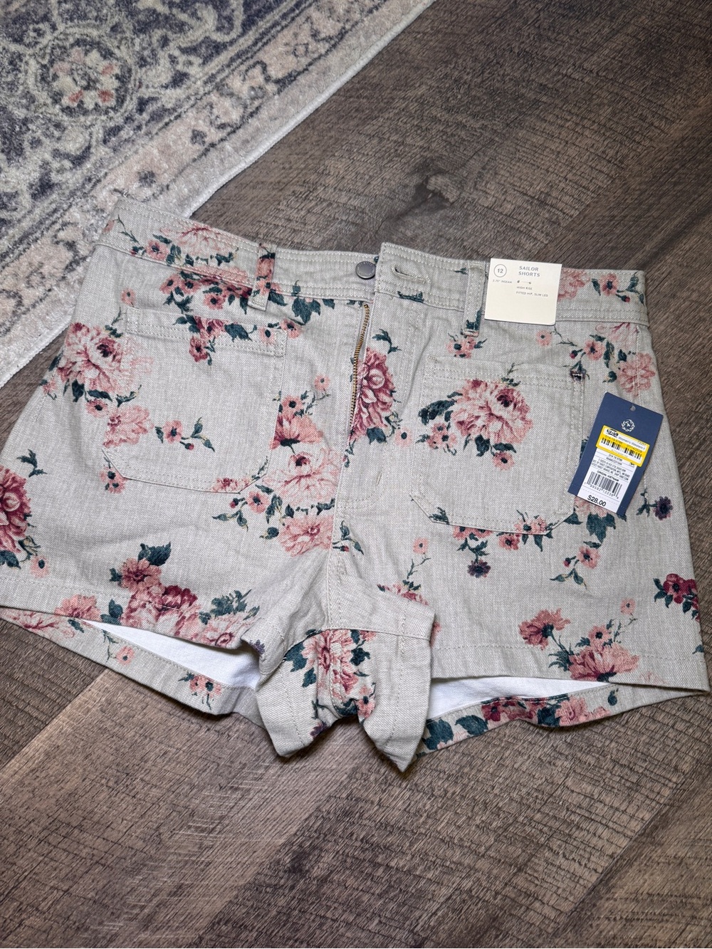 Floral Print Women’s Cotton-Blend Shorts NWT